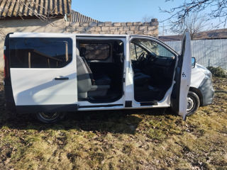 Opel Vivaro foto 2