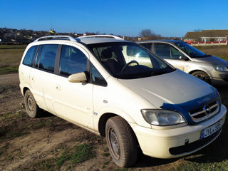 Opel Zafira foto 8