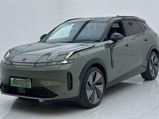 Lynk & Co 08 foto 2