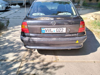 Opel Astra foto 3