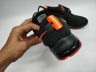 Nike air presto black orange foto 5