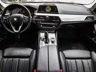 BMW 5 Series foto 7