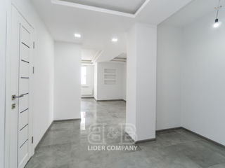 Apartament cu 2 camere, 66 m², Botanica, Chișinău foto 2