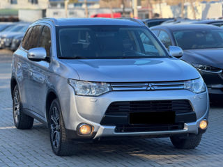 Mitsubishi Outlander foto 4