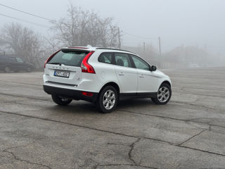 Volvo XC60 foto 8