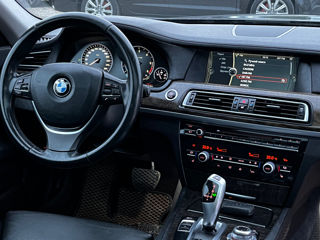 BMW 7 Series foto 12