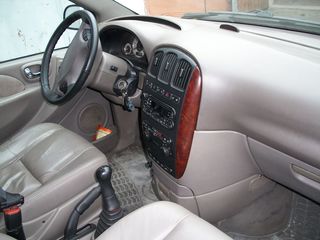 Chrysler Grand Voyager foto 4