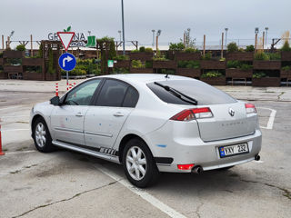 Renault Laguna foto 6