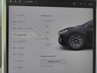 Tesla Model X foto 15