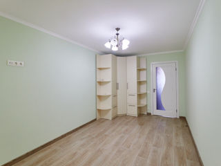 Apartament cu 4 camere, 85 m², Botanica, Chișinău foto 3