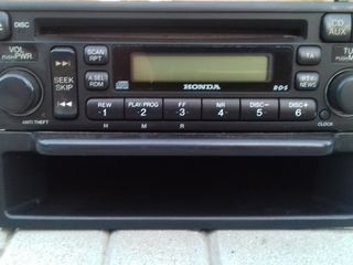 Штатная магнитола cd на Honda CRV 2 foto 3