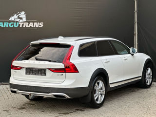 Volvo V90 Cross Country foto 4