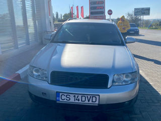 Audi A4 foto 1