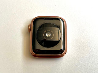 Apple Watch SE 1 / 40mm / Rose Gold foto 5