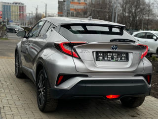 Toyota C-HR foto 5