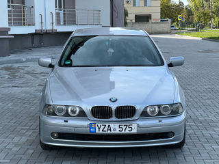 BMW 5 Series foto 5