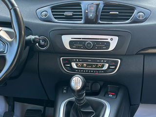 Renault Grand Scenic foto 12