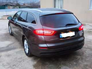 Ford Mondeo foto 3