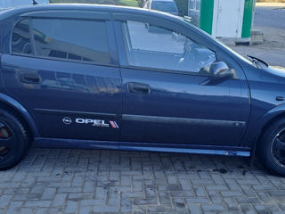 Opel Astra foto 9