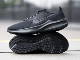 Nike (Downshifter 11) новые кроссовки оригинал . foto 2