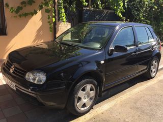 Volkswagen Golf foto 1