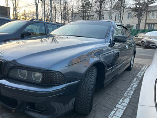 BMW 5 Series foto 6