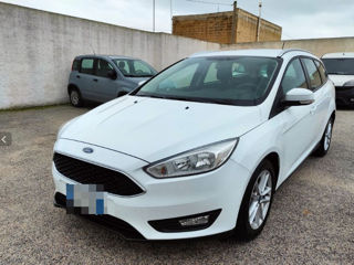 Ford Focus Wagon foto 1