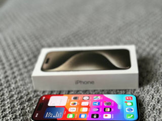 15 IPhone pro max 256 foto 2