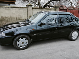 Daewoo Nexia foto 2