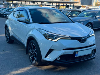 Toyota C-HR foto 3