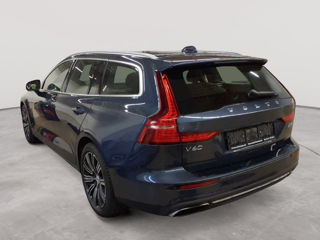 Volvo V60 foto 2