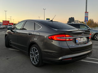 Ford Fusion foto 3