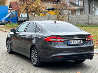 Ford Fusion foto 7