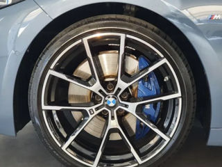 BMW 8 Series foto 3