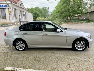 BMW 3 Series foto 6