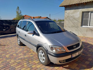 Opel Zafira foto 4