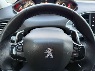 Peugeot 308 foto 9