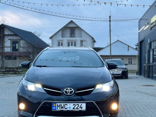 Toyota Auris foto 2