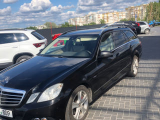 Mercedes E-Class foto 2