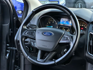 Ford Focus foto 9