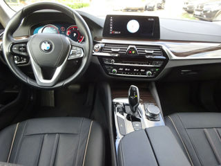 BMW 5 Series foto 6