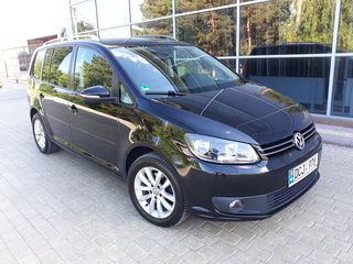 Volkswagen Touran foto 3