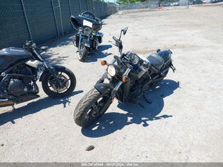 Indian Motorcycle Scout Bobber Sixty foto 4