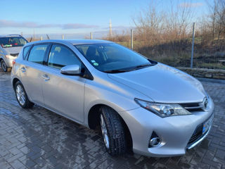 Toyota Auris foto 2