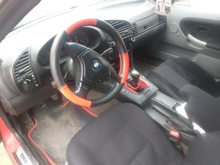 BMW 3 Series foto 6