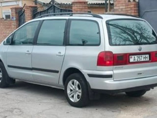 Volkswagen Sharan foto 3