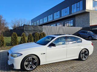 BMW 5 Series foto 10