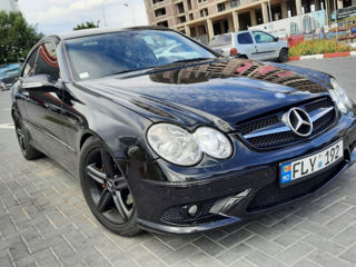 Mercedes CLK-Class foto 2