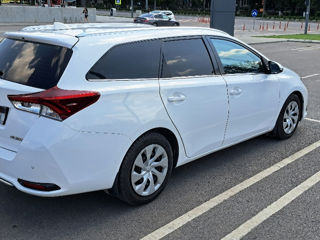 Toyota Auris foto 7