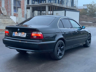 BMW 5 Series foto 5